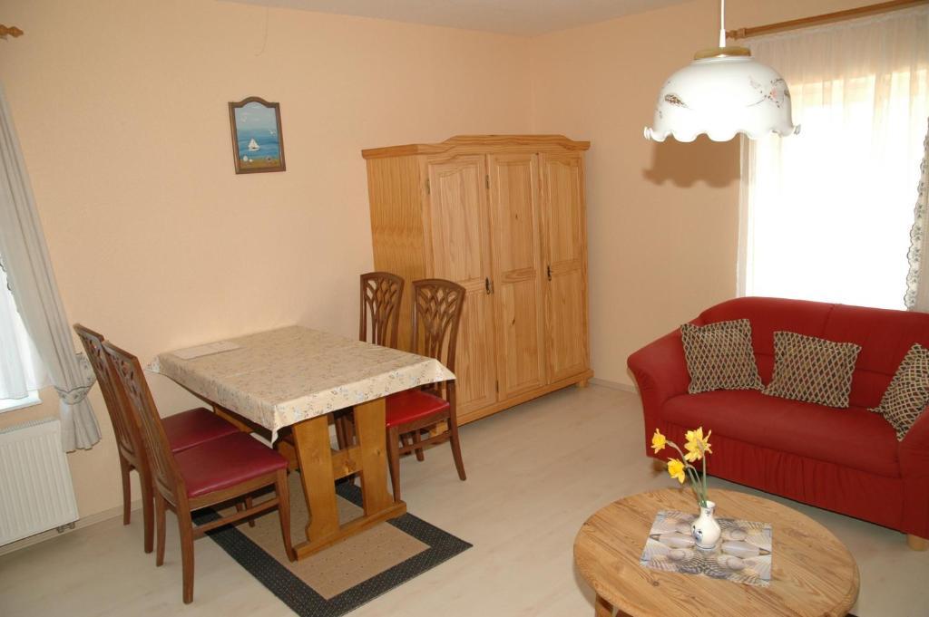 Landhotel Ostseetraum & Fewo Rostock Phòng bức ảnh