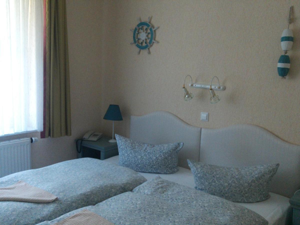 Landhotel Ostseetraum & Fewo Rostock Phòng bức ảnh